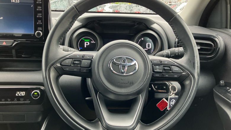 Toyota Yaris 1.5 Hybrid Design 5dr CVT Hybrid Hatchback